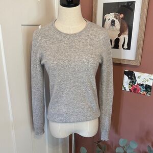 Cashmere Charter Club Luxury Lite Gray Women's CrewNeck 100% cashmere PP Sweater